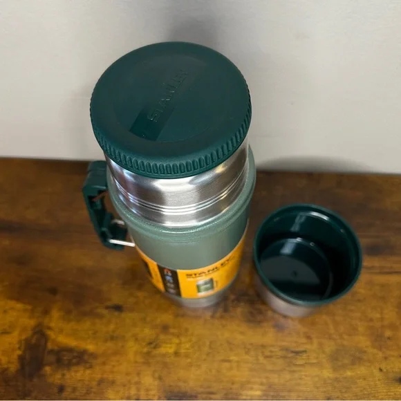 Stanley Legendary Classic Food Jar 24oz Vacuum Insulated Thermos Green - Picture 6 of 9